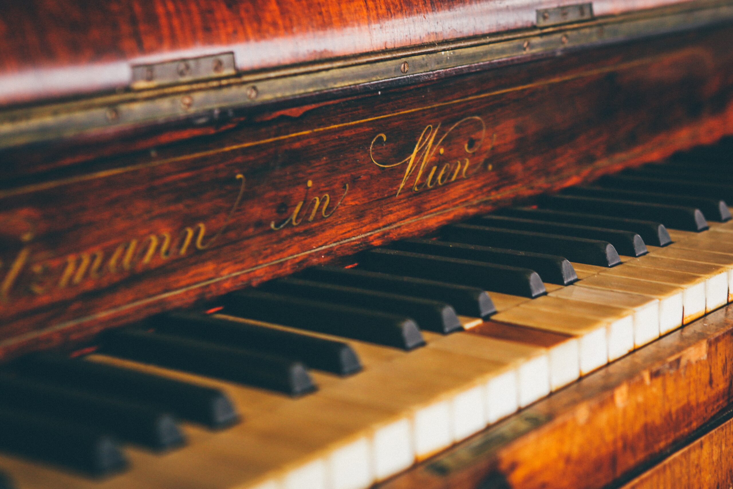 Piano keyboard